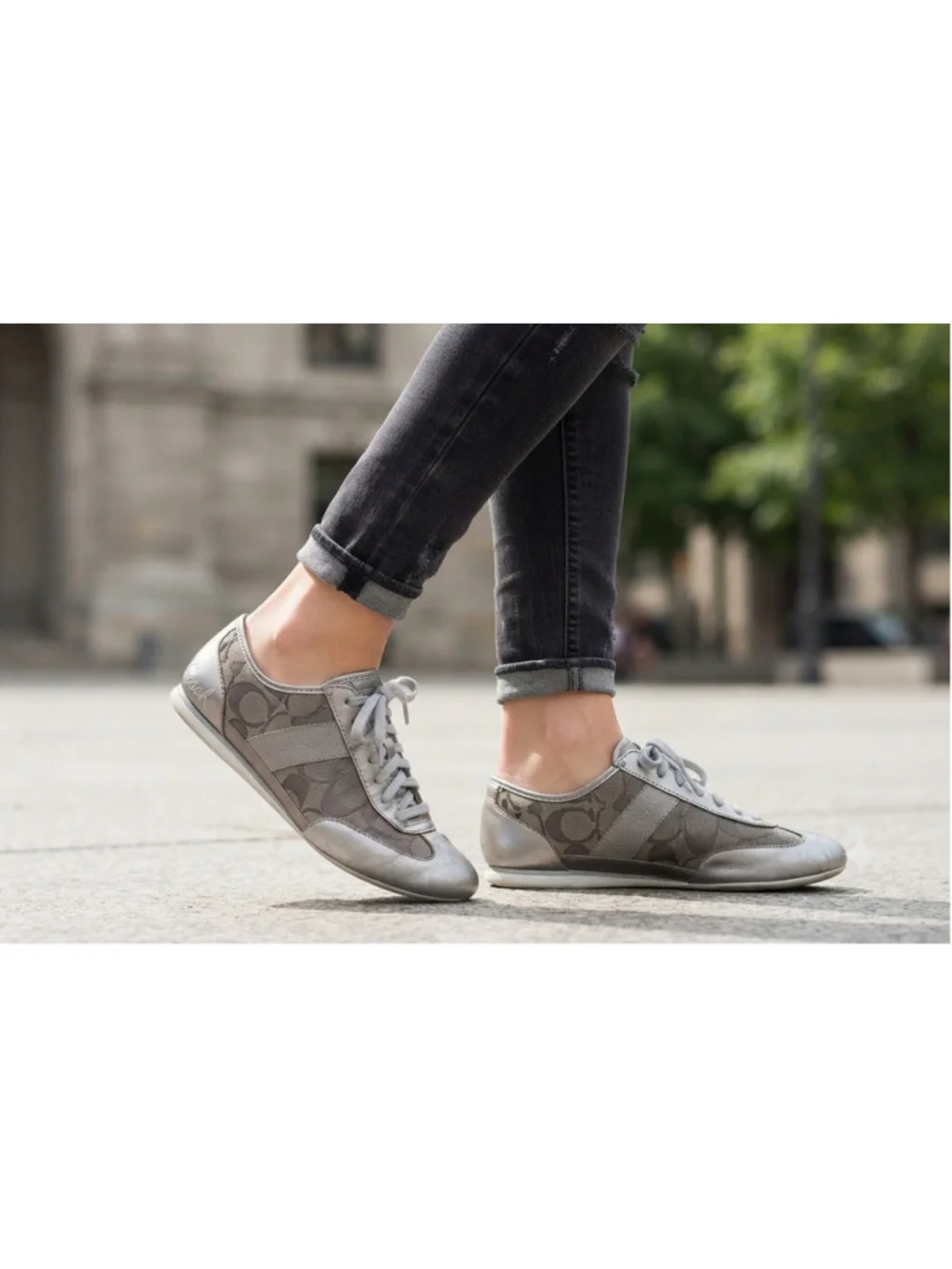 Vintage Coach Torrey Metallic Silver Sneakers. Women's size 5.5
